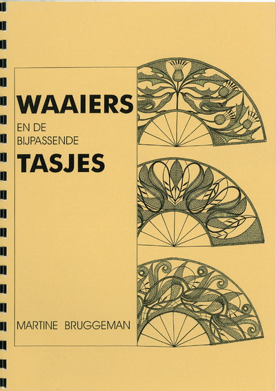 Waaiers en bijpassende tasjes - Martine Bruggeman